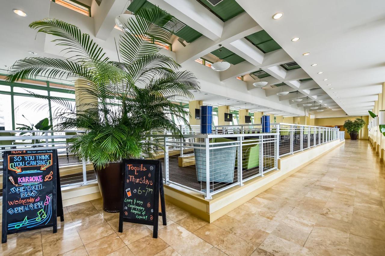Emerald Beach #636 By Book That Condo Panama Stadt Exterior foto
